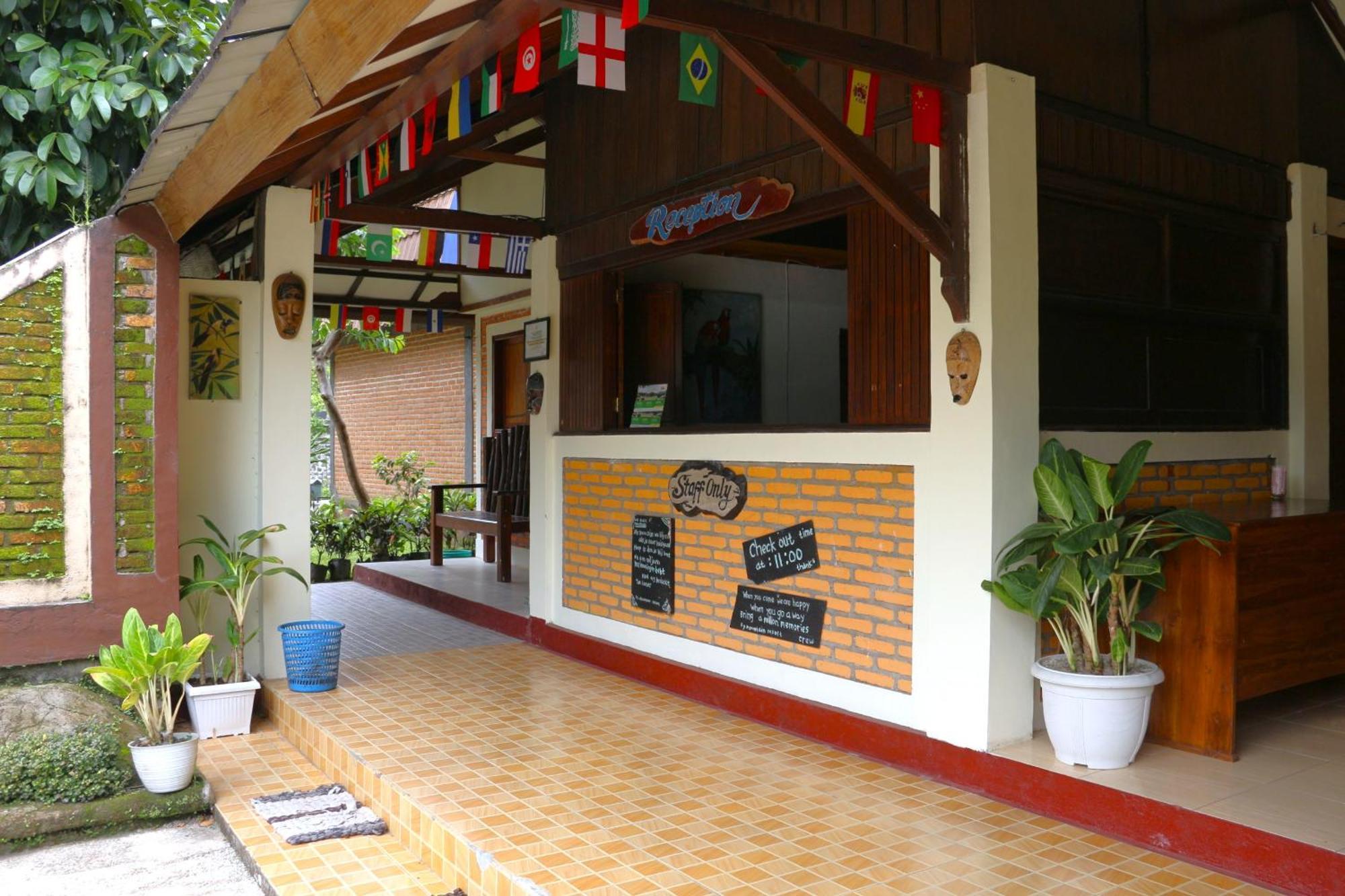 Green Orry Inn Tetebatu Extérieur photo